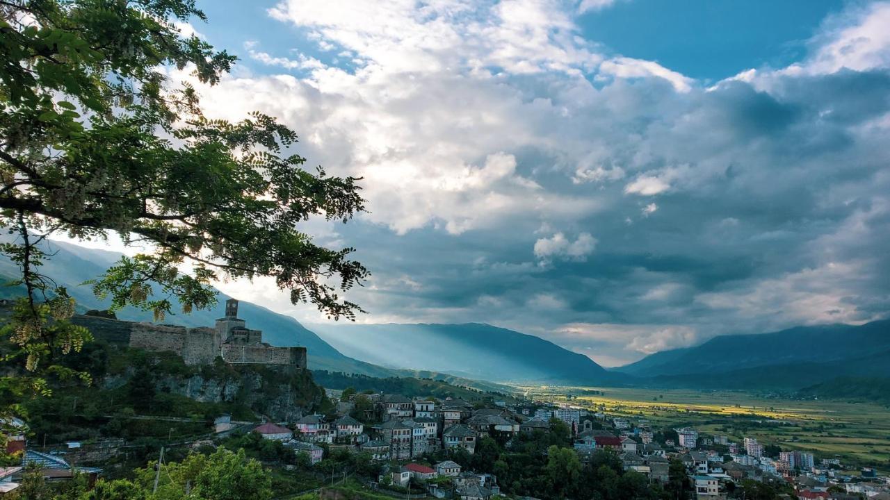 Clockwise Guestrooms Gjirokastër Dış mekan fotoğraf