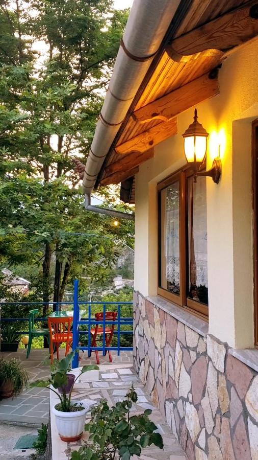 Clockwise Guestrooms Gjirokastër Dış mekan fotoğraf